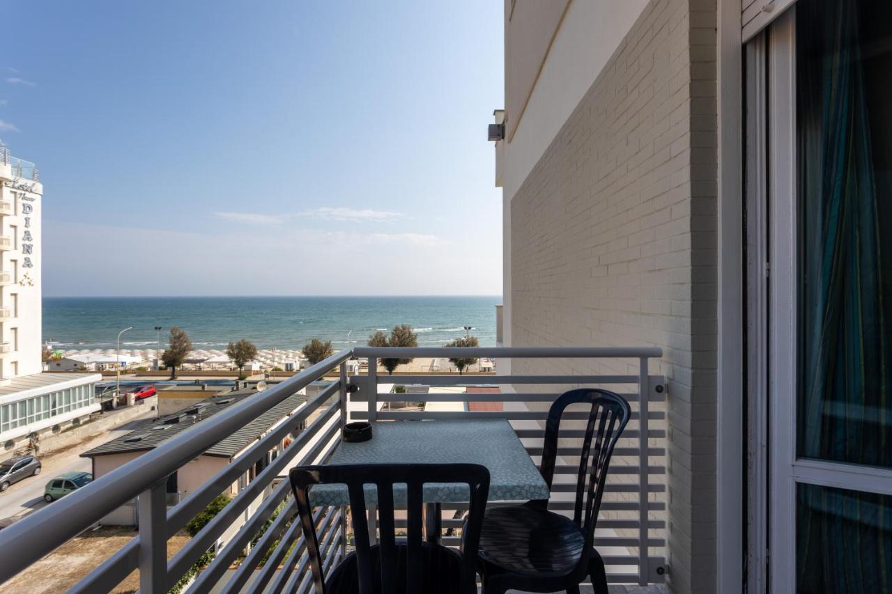 Olympia Hotel 3*